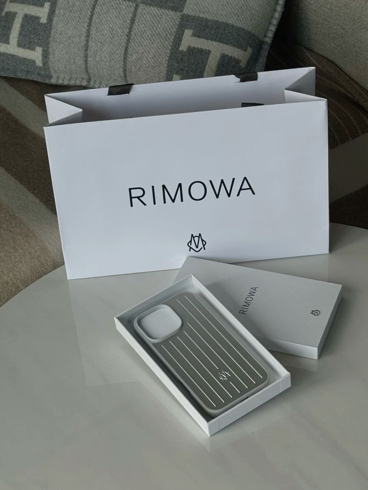 Rimowa Silver Case For iPhone 16/15/14 Pro & Pro Max